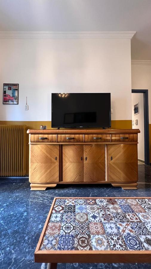 Athenian Vintage Style 2 Bdr Apartment מראה חיצוני תמונה